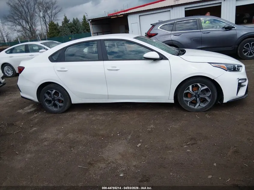 2019 KIA FORTE LXS