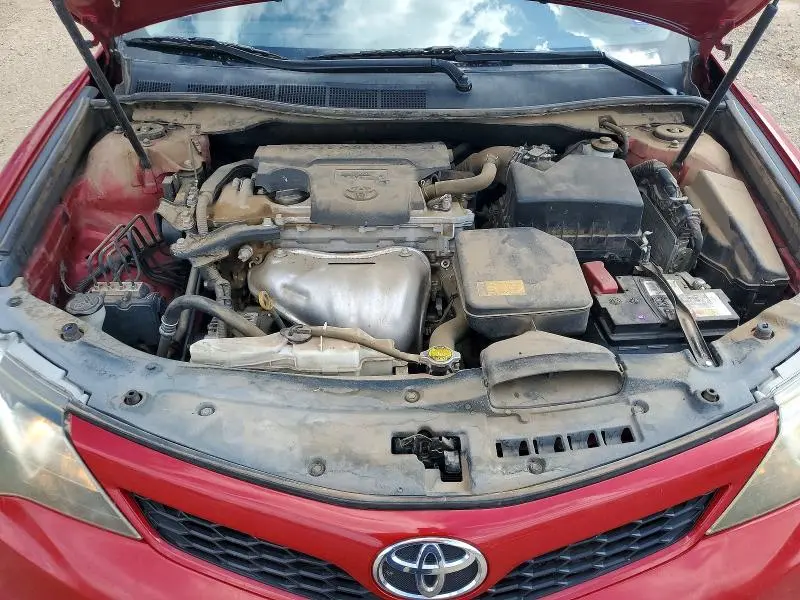 2013 TOYOTA CAMRY SE  
