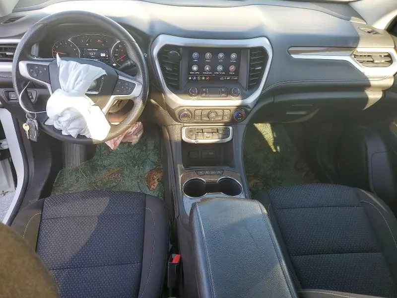 2022 GMC ACADIA SLE  
