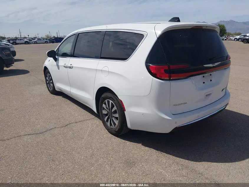 2023 CHRYSLER PACIFICA HYBRID TOURING L
