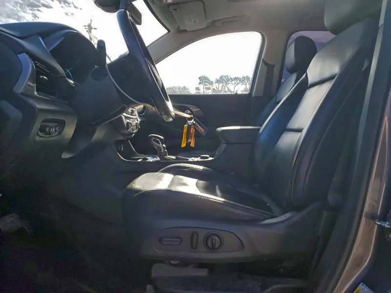 2021 CHEVROLET TRAVERSE LT  