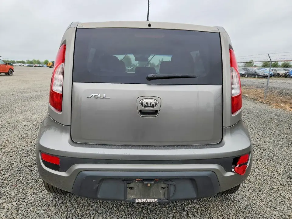 2013 KIA SOUL +  