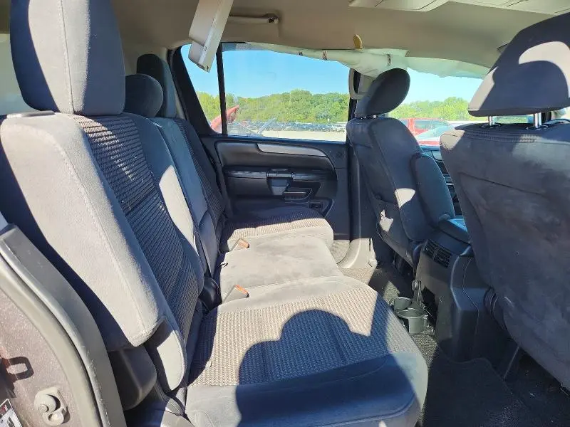 2013 NISSAN ARMADA SV  