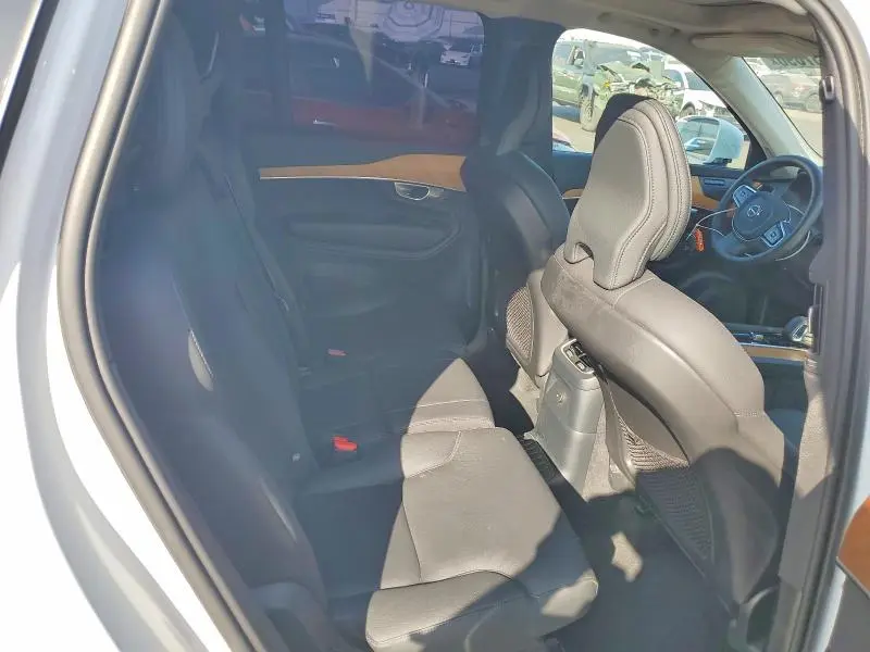 2024 VOLVO XC90 T8 RECHARGE  