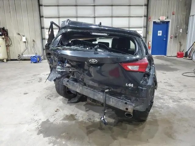 2018 TOYOTA COROLLA IM   