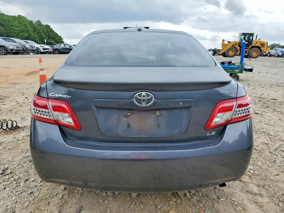 2010 TOYOTA CAMRY LE  