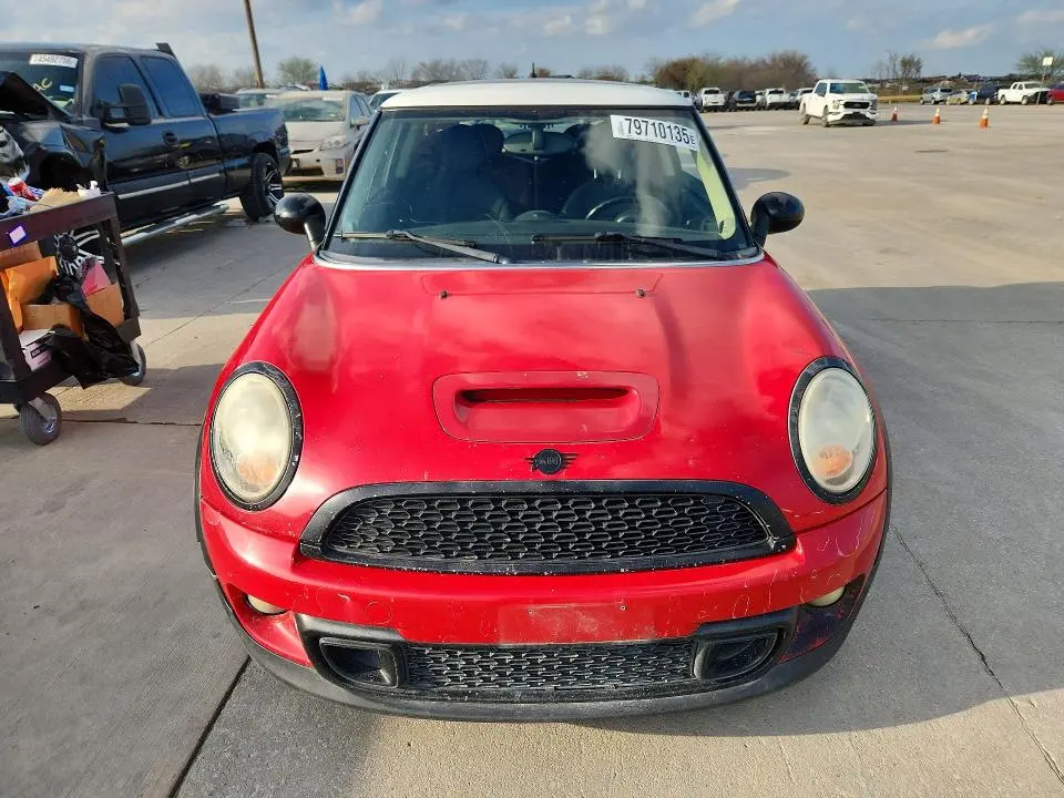 2011 MINI COOPER S  
