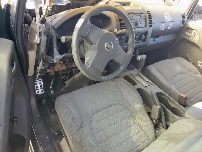 2011 NISSAN FRONTIER S  