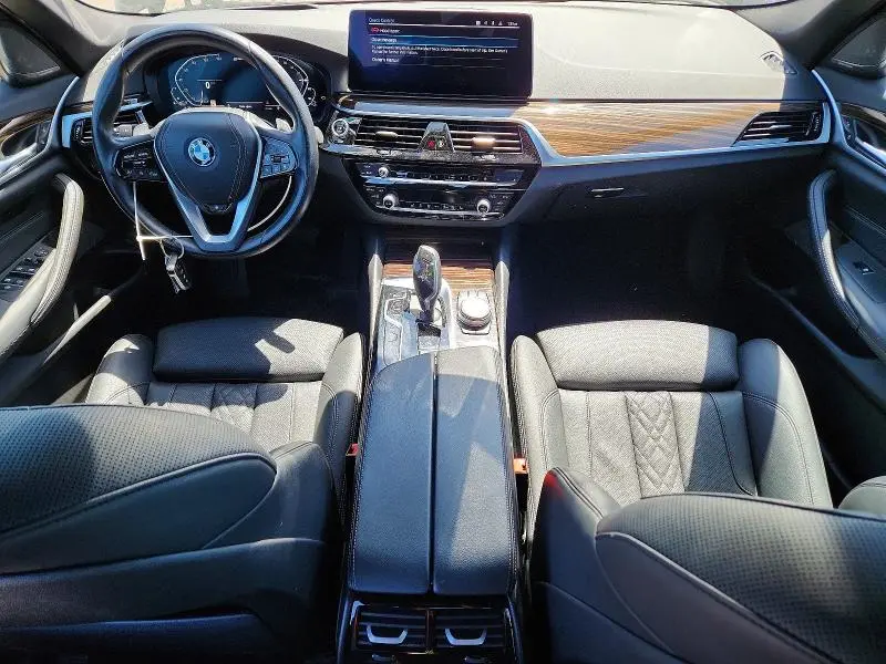 2023 BMW 530E   