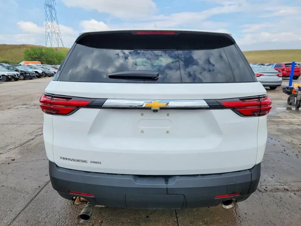2023 CHEVROLET TRAVERSE LS  