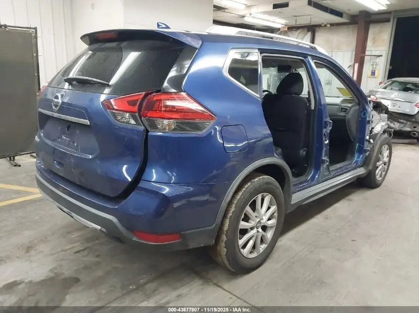 2018 NISSAN ROGUE SV