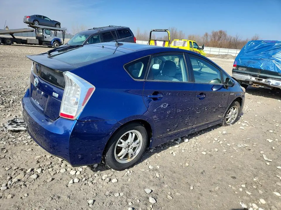 2010 TOYOTA PRIUS II  
