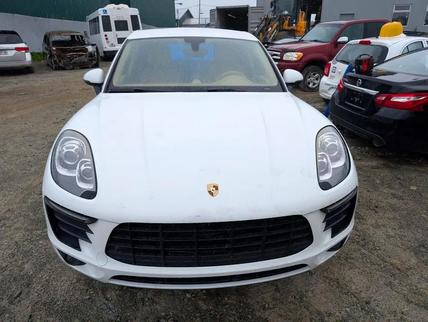2016 PORSCHE MACAN S  