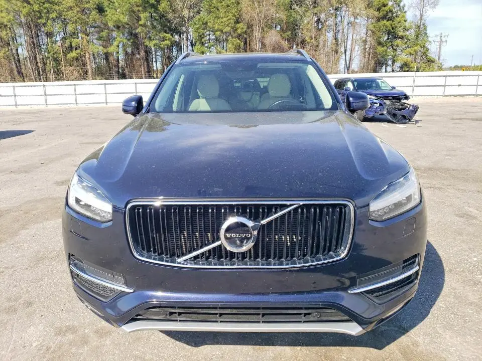2019 VOLVO XC90 T6 MOMENTUM  