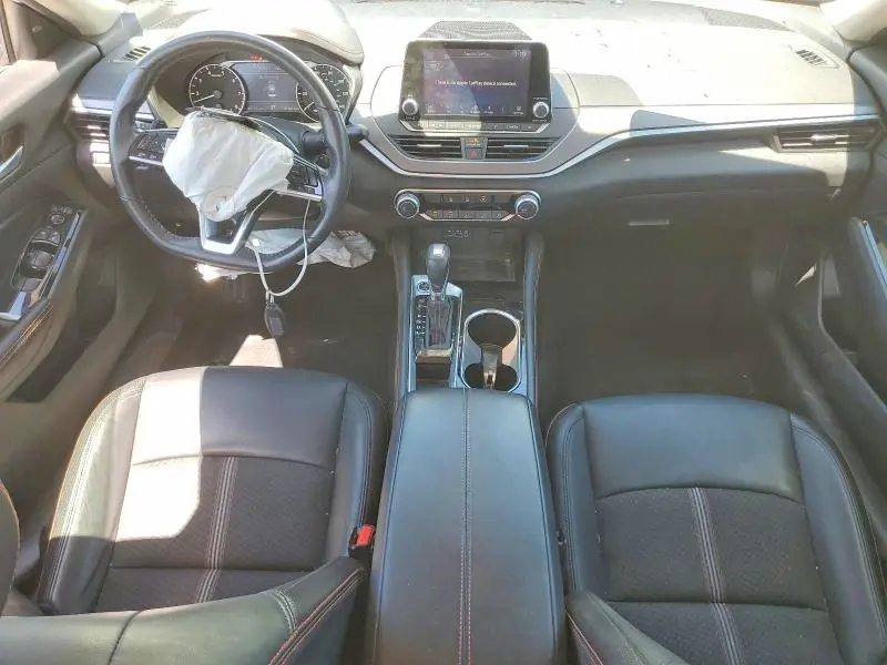 2024 NISSAN ALTIMA SR  