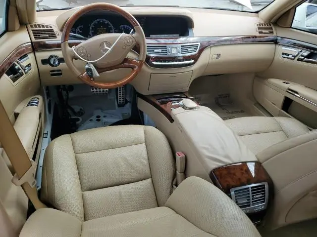 2010 MERCEDES-BENZ S 550  