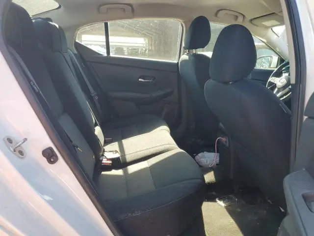 2022 NISSAN SENTRA SV  