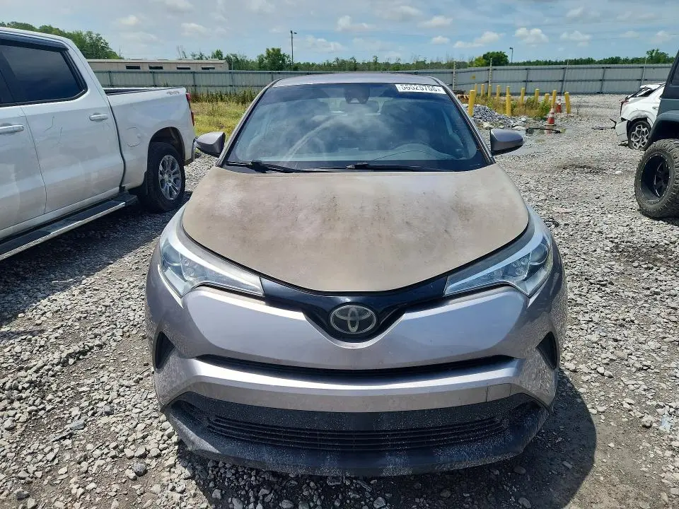 2019 TOYOTA C-HR LE  