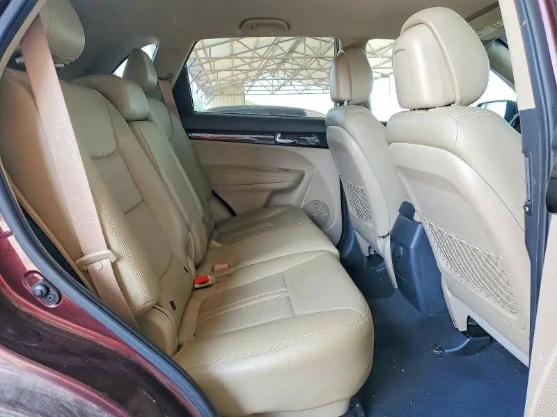 2013 KIA SORENTO LX  