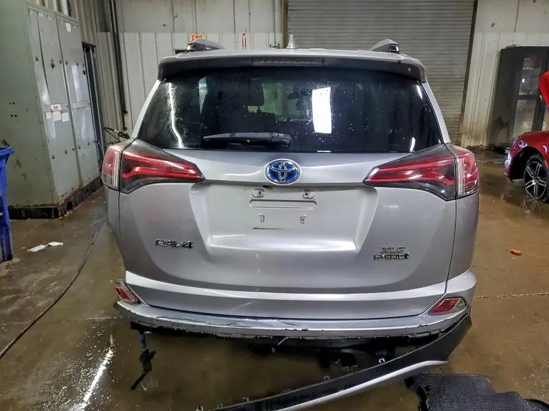 2018 TOYOTA RAV4 HV LE  
