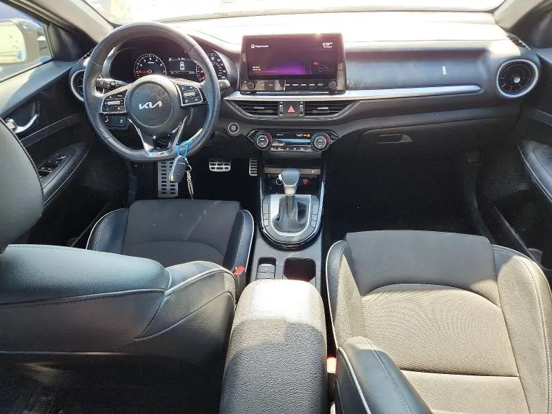 2022 KIA FORTE GT LINE  