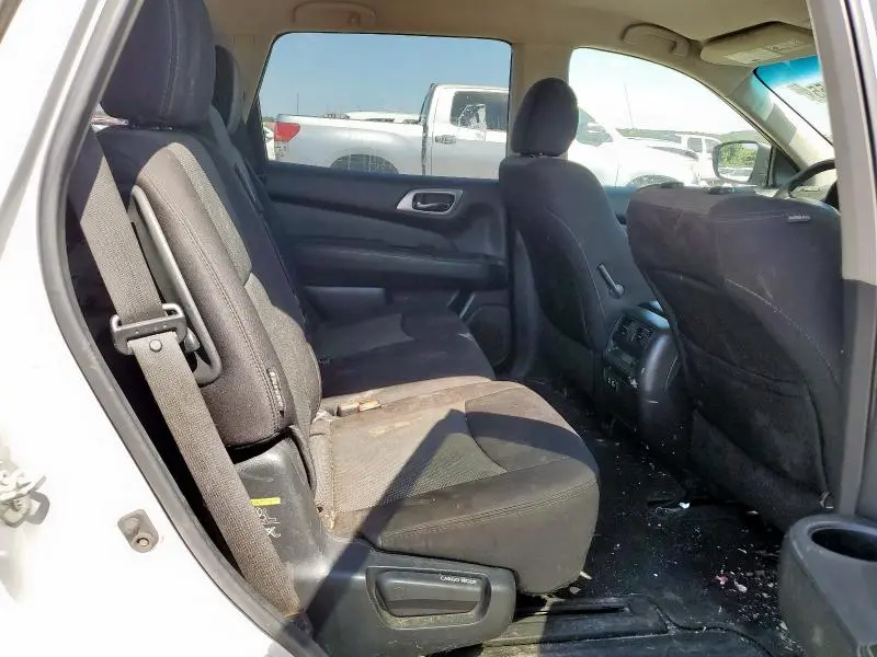 2019 NISSAN PATHFINDER S  