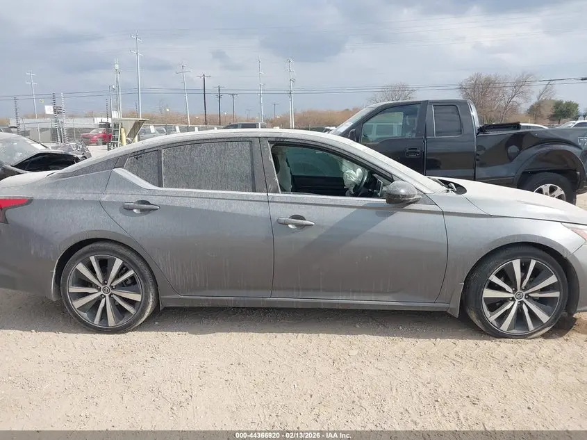 2020 NISSAN ALTIMA SR FWD