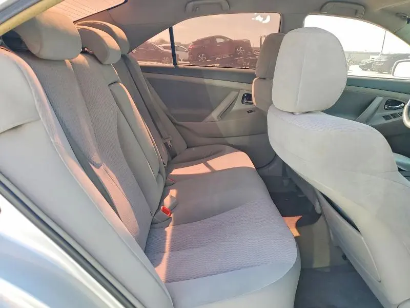 2011 TOYOTA CAMRY LE  