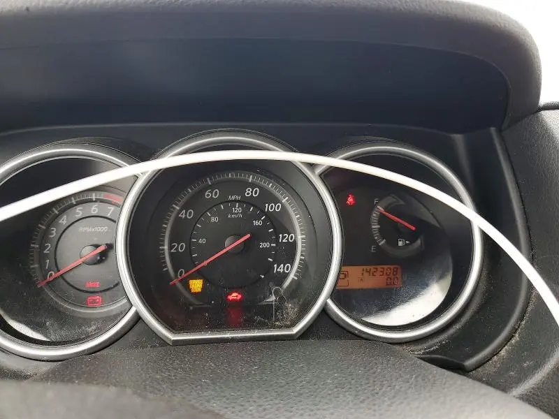 2012 NISSAN VERSA 1.8 S  