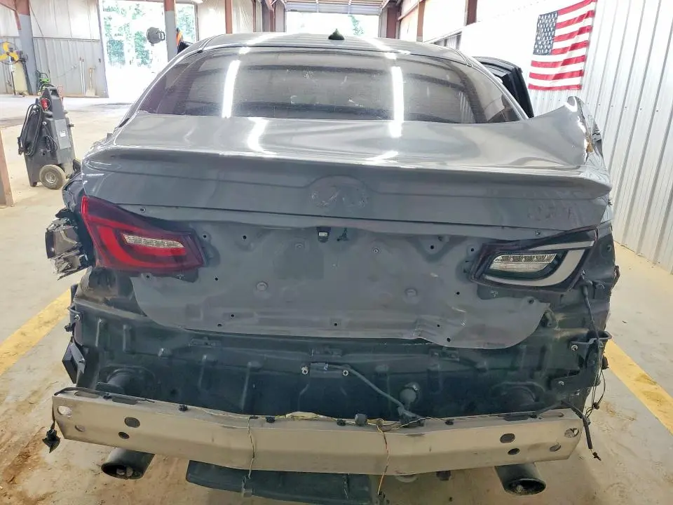 2015 INFINITI Q70L 5.6  
