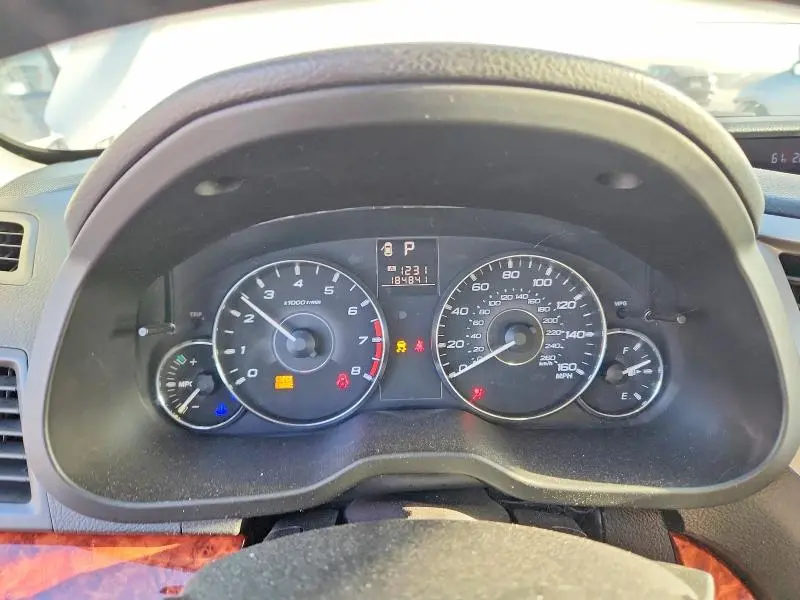 2011 SUBARU OUTBACK 3.6R LIMITED  