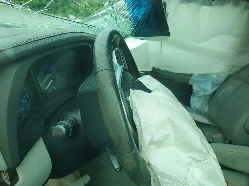 2015 TOYOTA SIENNA XLE 8-PASSENGER  