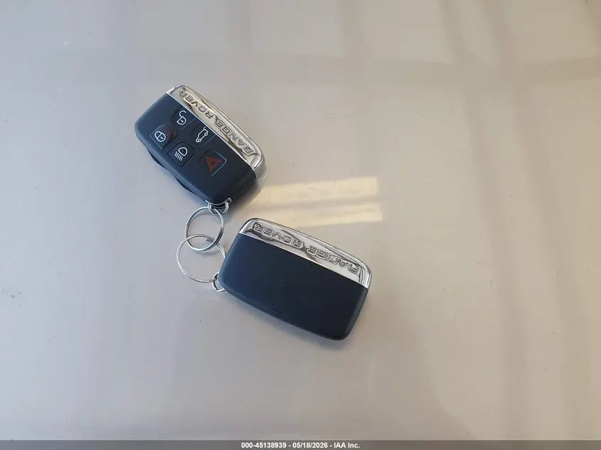 2019 LAND ROVER RANGE ROVER VELAR P250 R-DYNAMIC SE