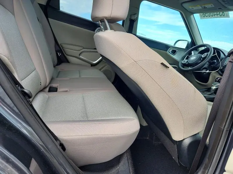 2021 KIA SOUL LX  