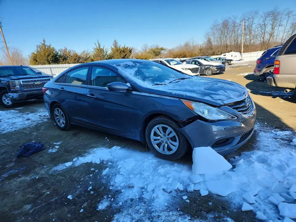 2012 HYUNDAI SONATA GLS  