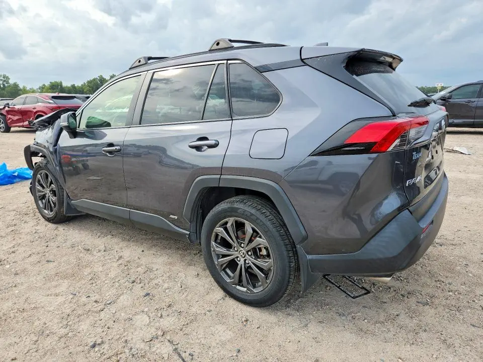 2023 TOYOTA RAV4 XLE PREMIUM  