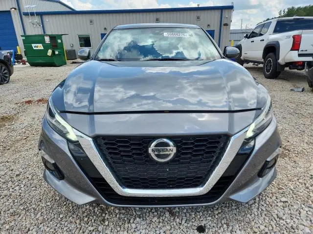 2019 NISSAN ALTIMA SV  