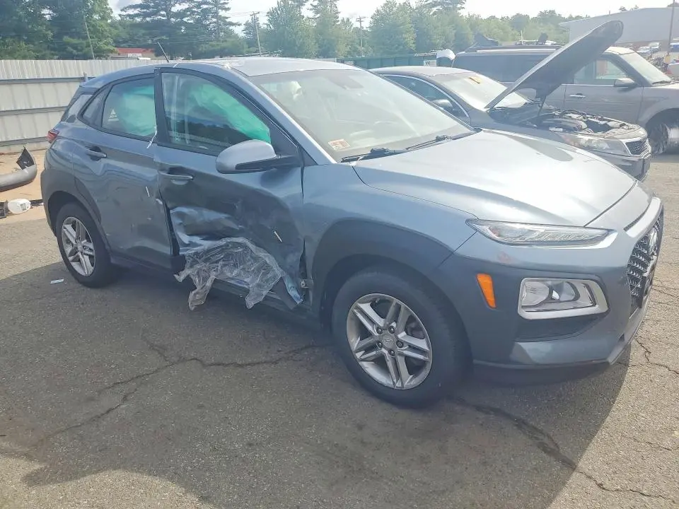 2020 HYUNDAI KONA SE  