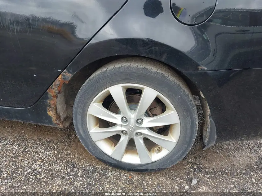2013 HYUNDAI ACCENT GLS