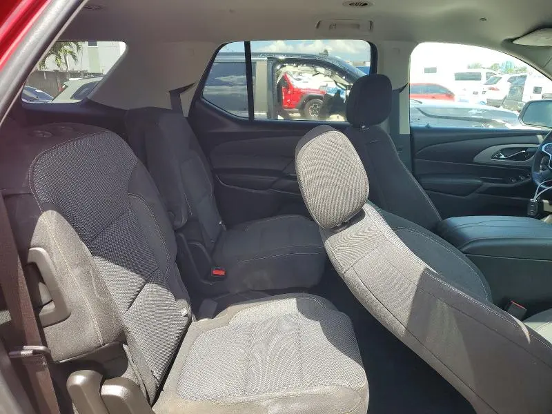 2021 CHEVROLET TRAVERSE LT  