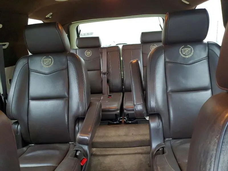 2011 CADILLAC ESCALADE PLATINUM  