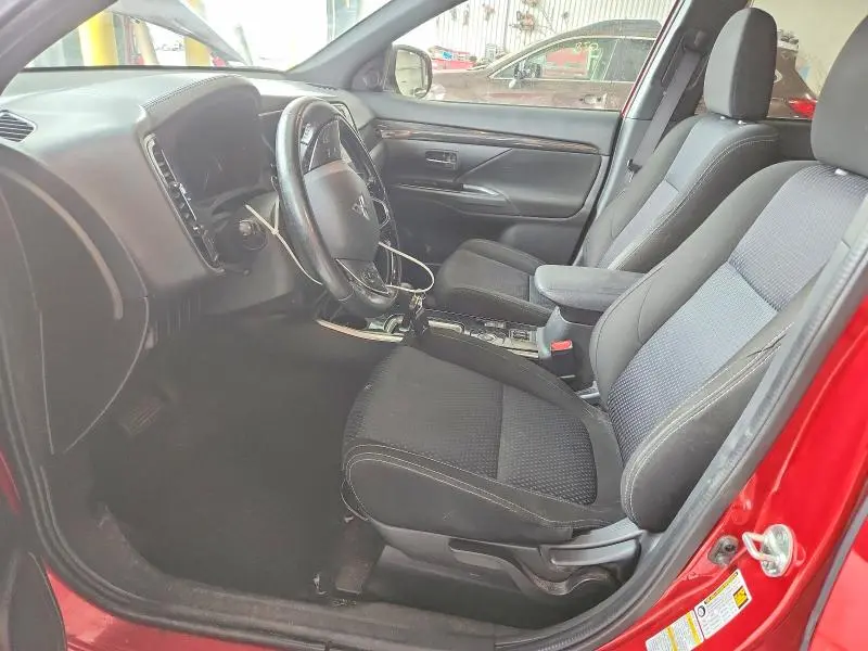 2018 MITSUBISHI OUTLANDER SE  