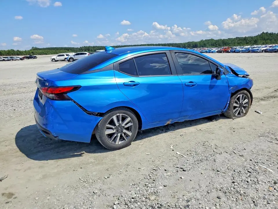 2020 NISSAN VERSA SV  