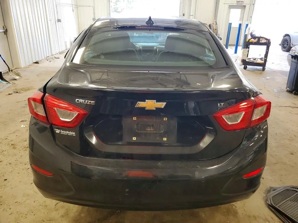 2018 CHEVROLET CRUZE LT  