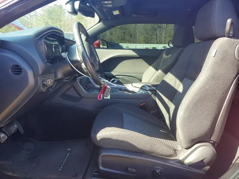 2016 DODGE CHALLENGER SXT  