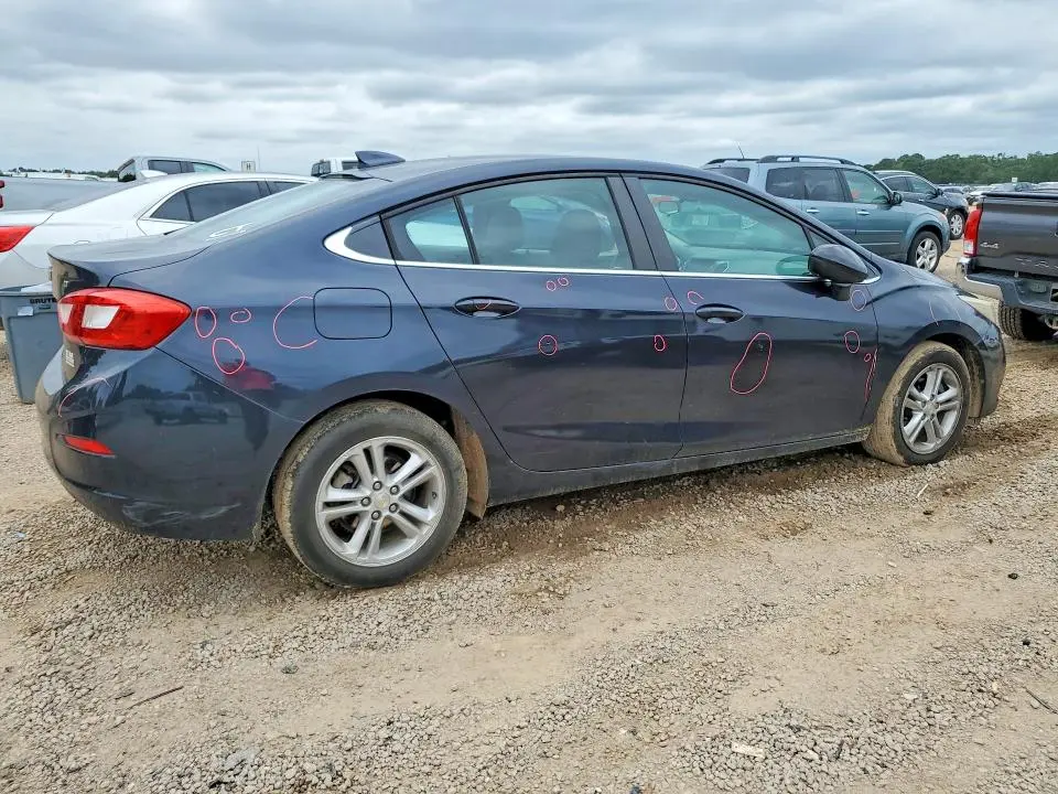 2016 CHEVROLET CRUZE LT  