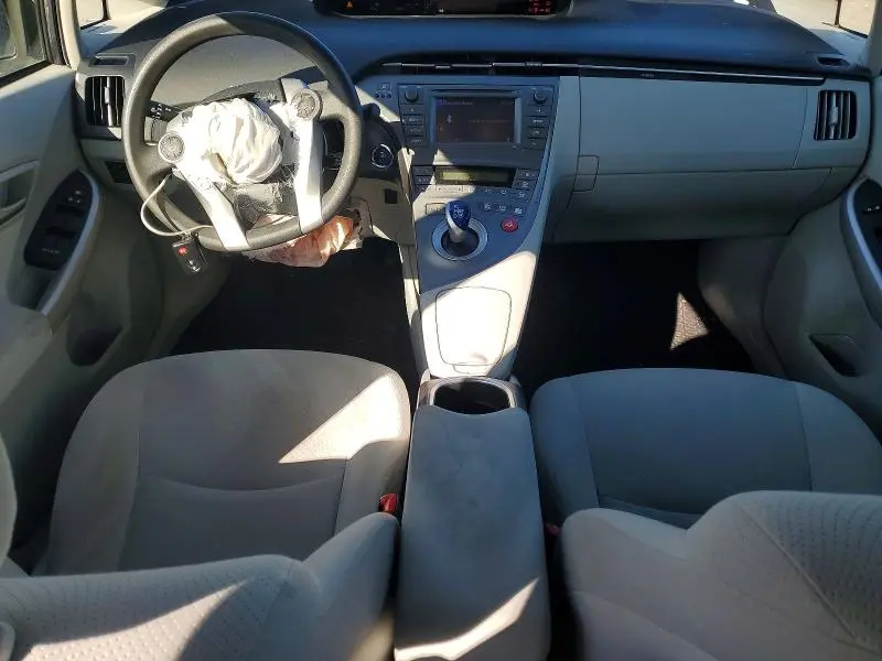 2013 TOYOTA PRIUS TWO  