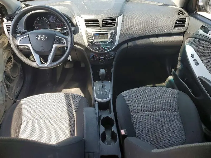 2012 HYUNDAI ACCENT GS  