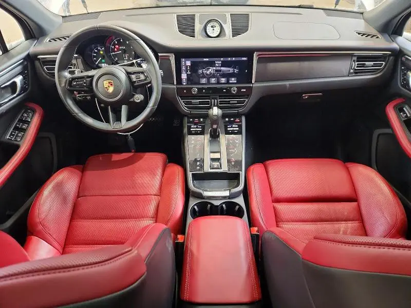 2024 PORSCHE MACAN GTS  