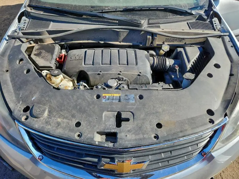 2016 CHEVROLET TRAVERSE LS  